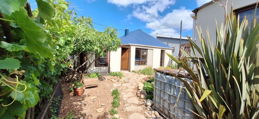 2 Bedroom Property for Sale in Albertinia Western Cape
